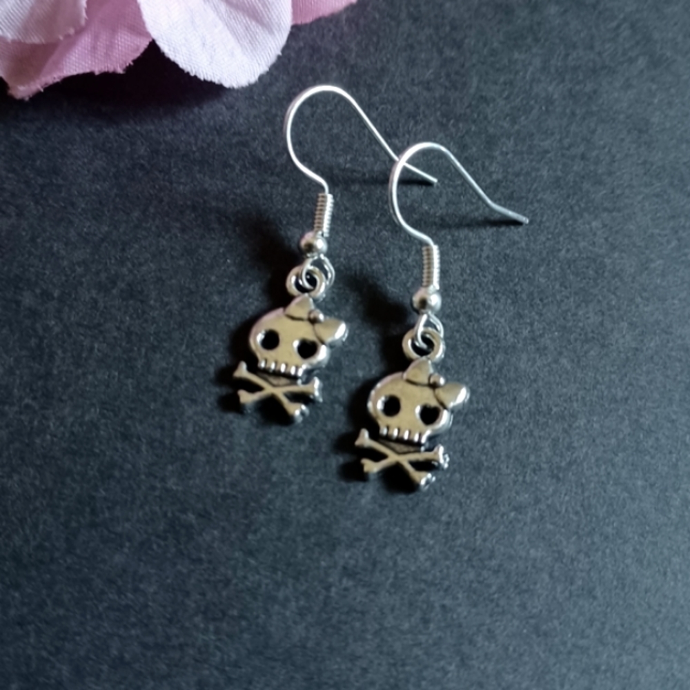 Cute Silver Skull And Cross Bone With Bow Handmade Earrings